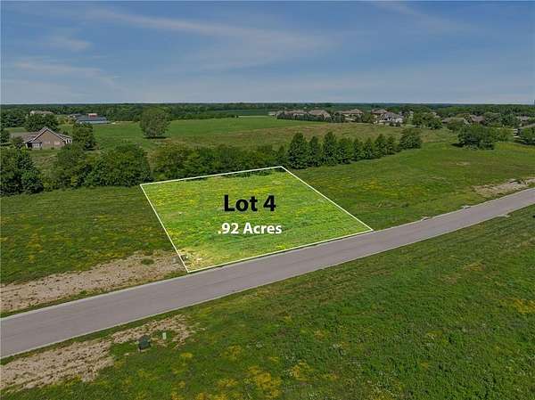 0.92 Acres of Residential Land for Sale in Smithville, Missouri