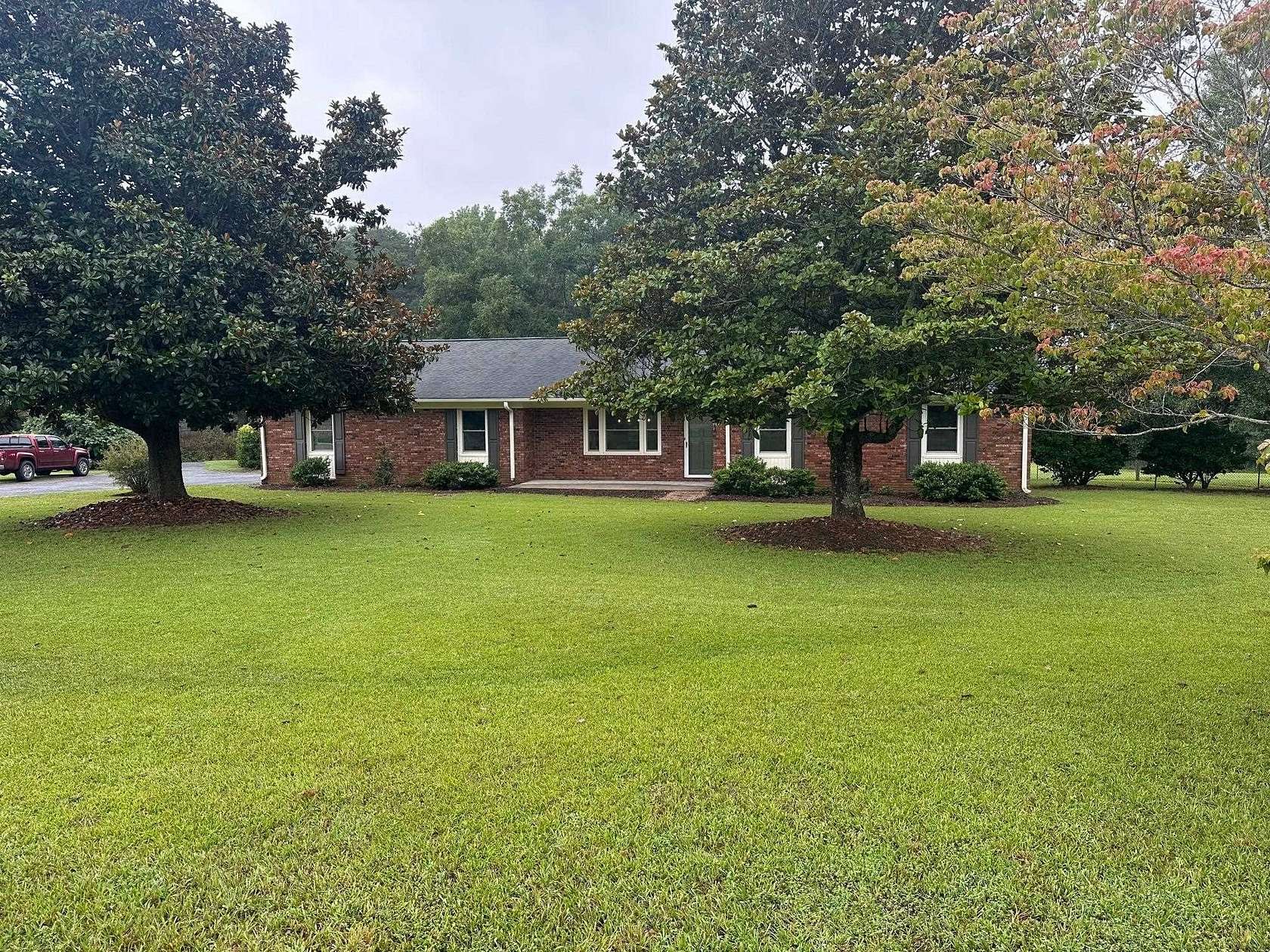 1.89 Acres of Residential Land with Home for Sale in Inman, South Carolina