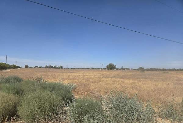 20 Acres of Agricultural Land for Sale in Fresno, California