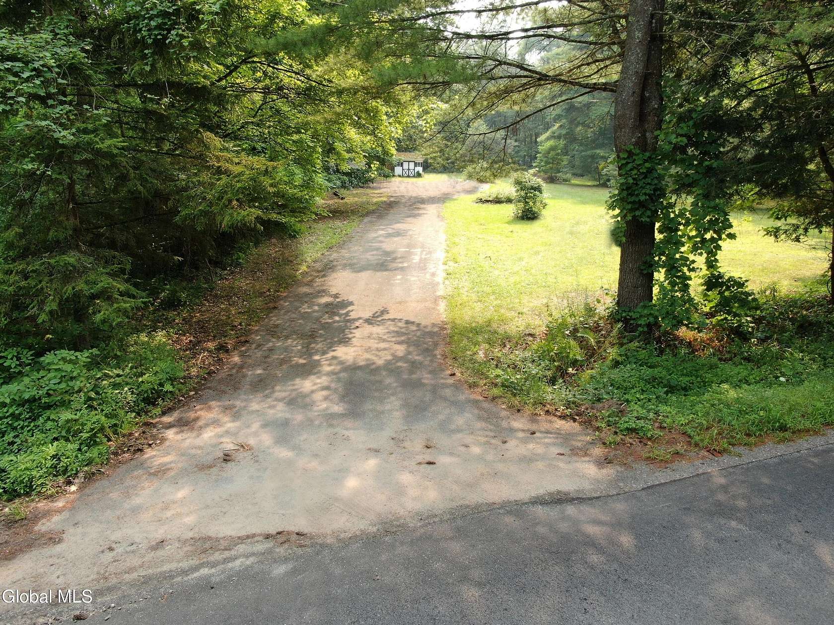 1 Acre of Residential Land for Sale in Amsterdam, New York