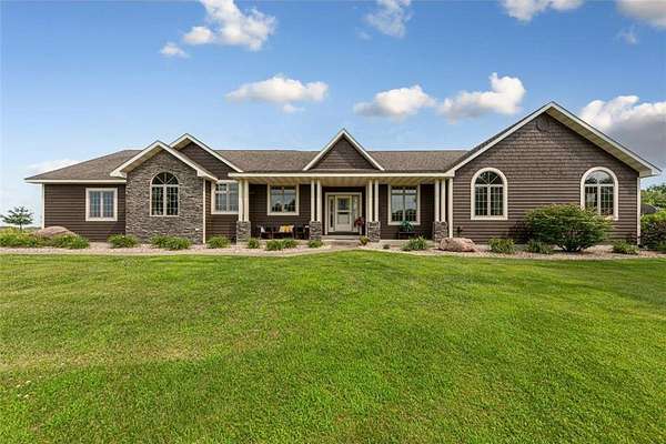 7 Acres of Residential Land with Home for Sale in Berlin Township, Minnesota