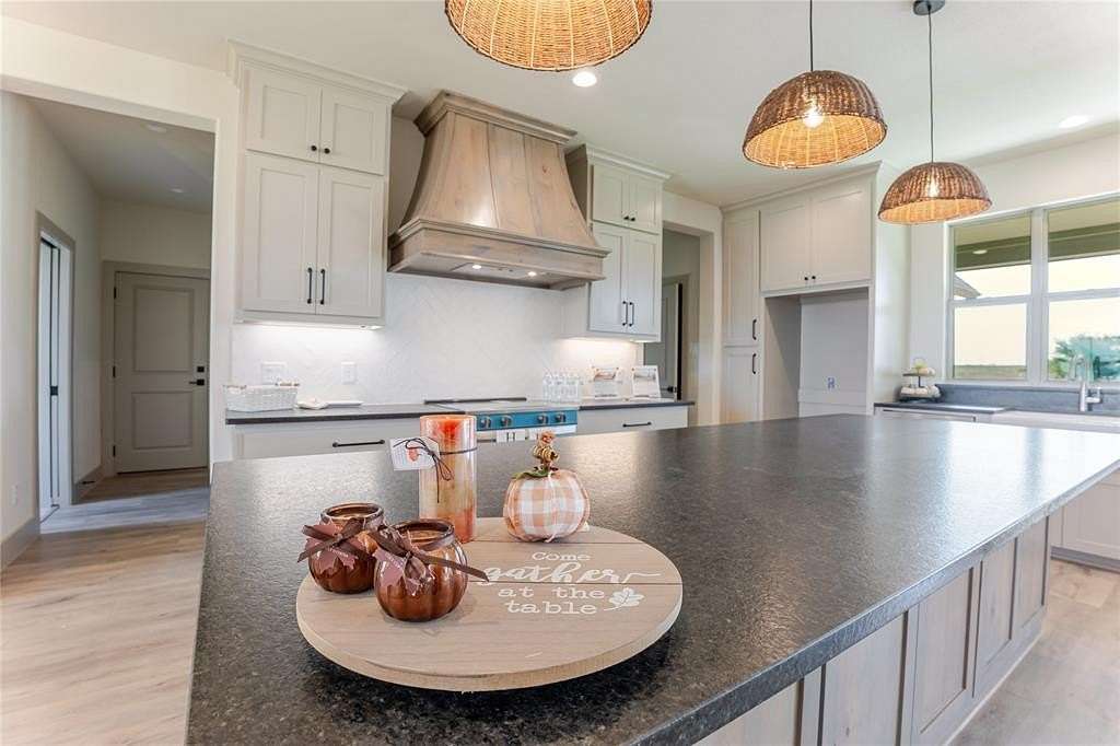 2 Acres of Residential Land with Home for Sale in Weatherford, Texas