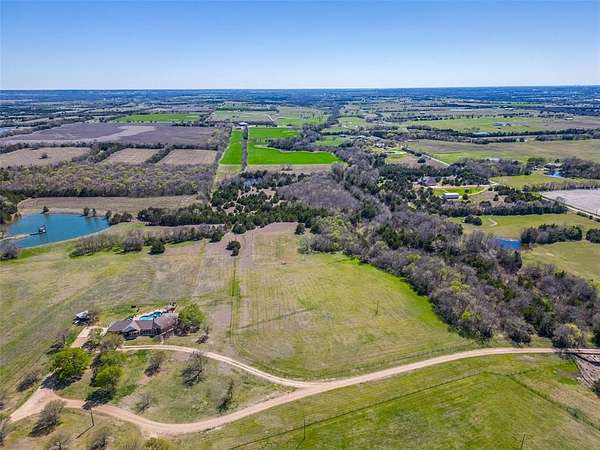 47 Acres of Land with Home for Sale in Blue Ridge, Texas