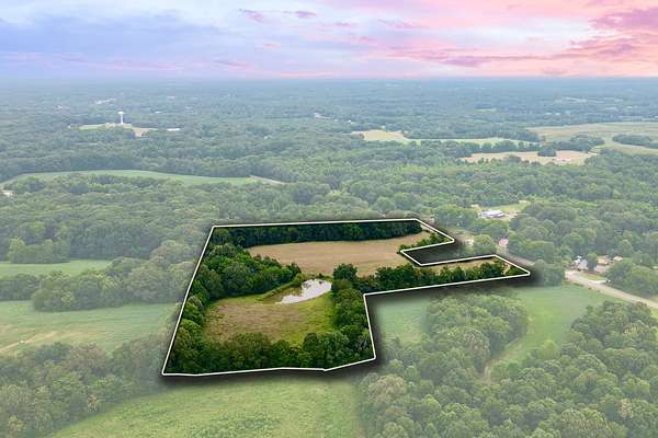 15.2 Acres of Land for Sale in Bradford, Tennessee