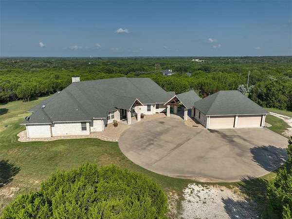 5.72 Acres of Residential Land with Home for Sale in Whitney, Texas