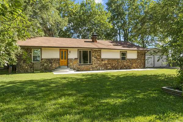 20 Acres of Land with Home for Sale in Beebe, Arkansas