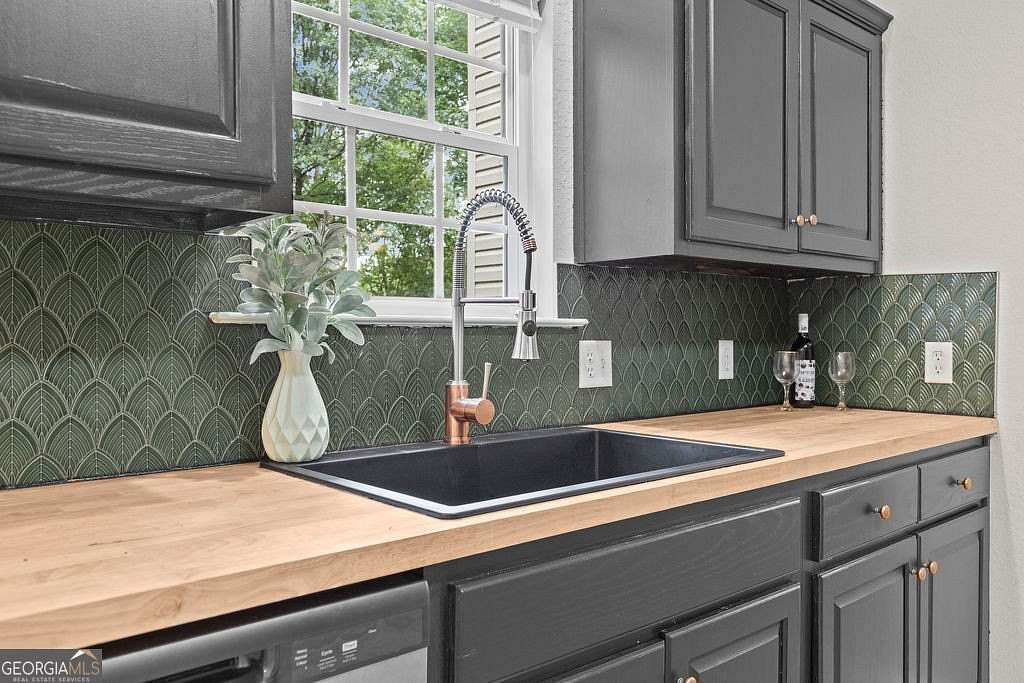 1.55 Acres of Residential Land with Home for Sale in Cleveland, Georgia