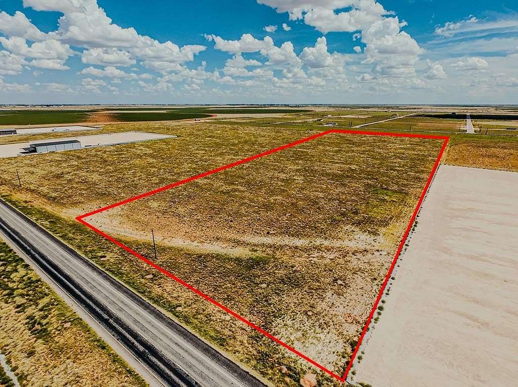 10 Acres of Commercial Land for Sale in Seminole, Texas