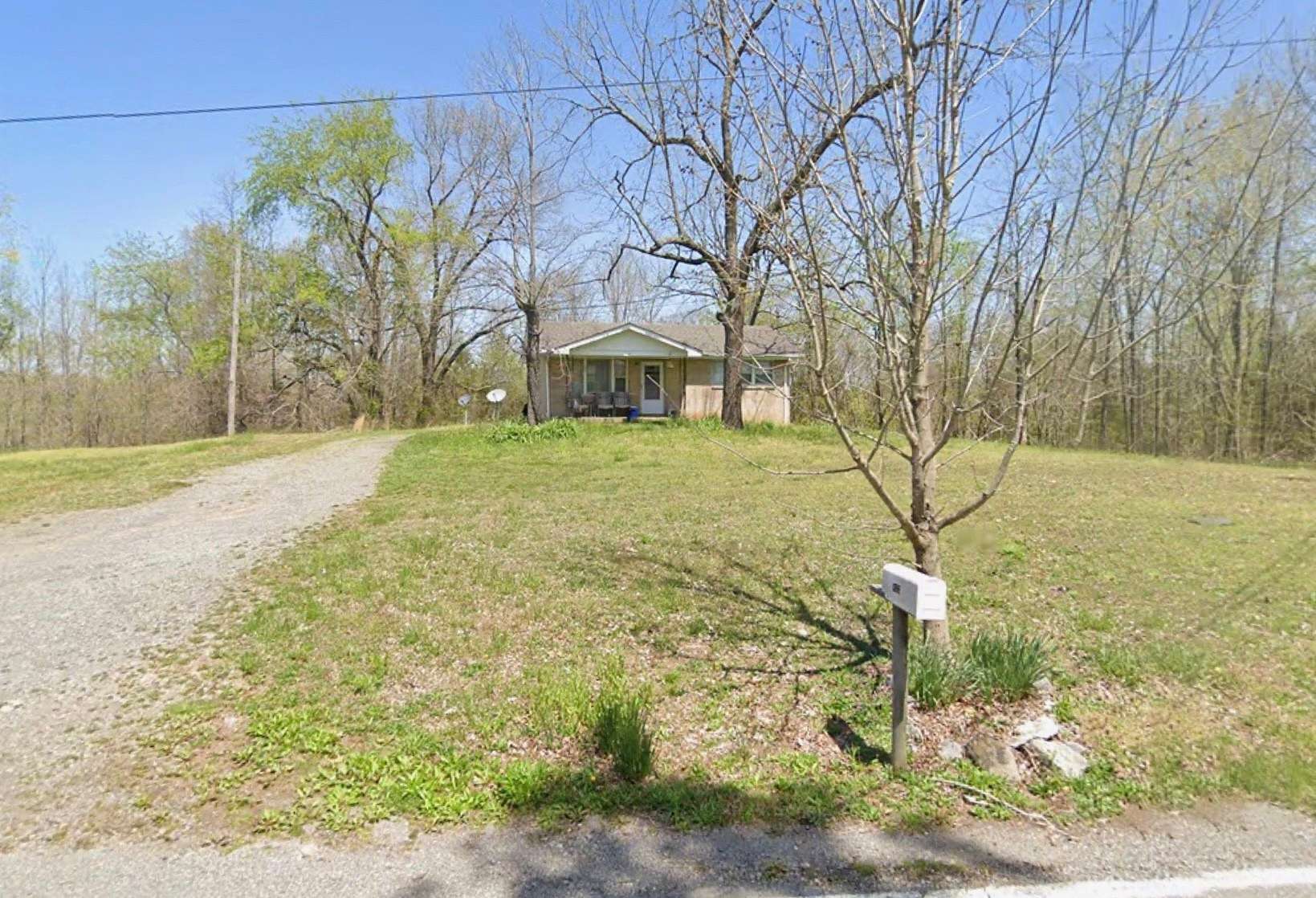 3.23 Acres of Residential Land with Home for Sale in Southside, Tennessee