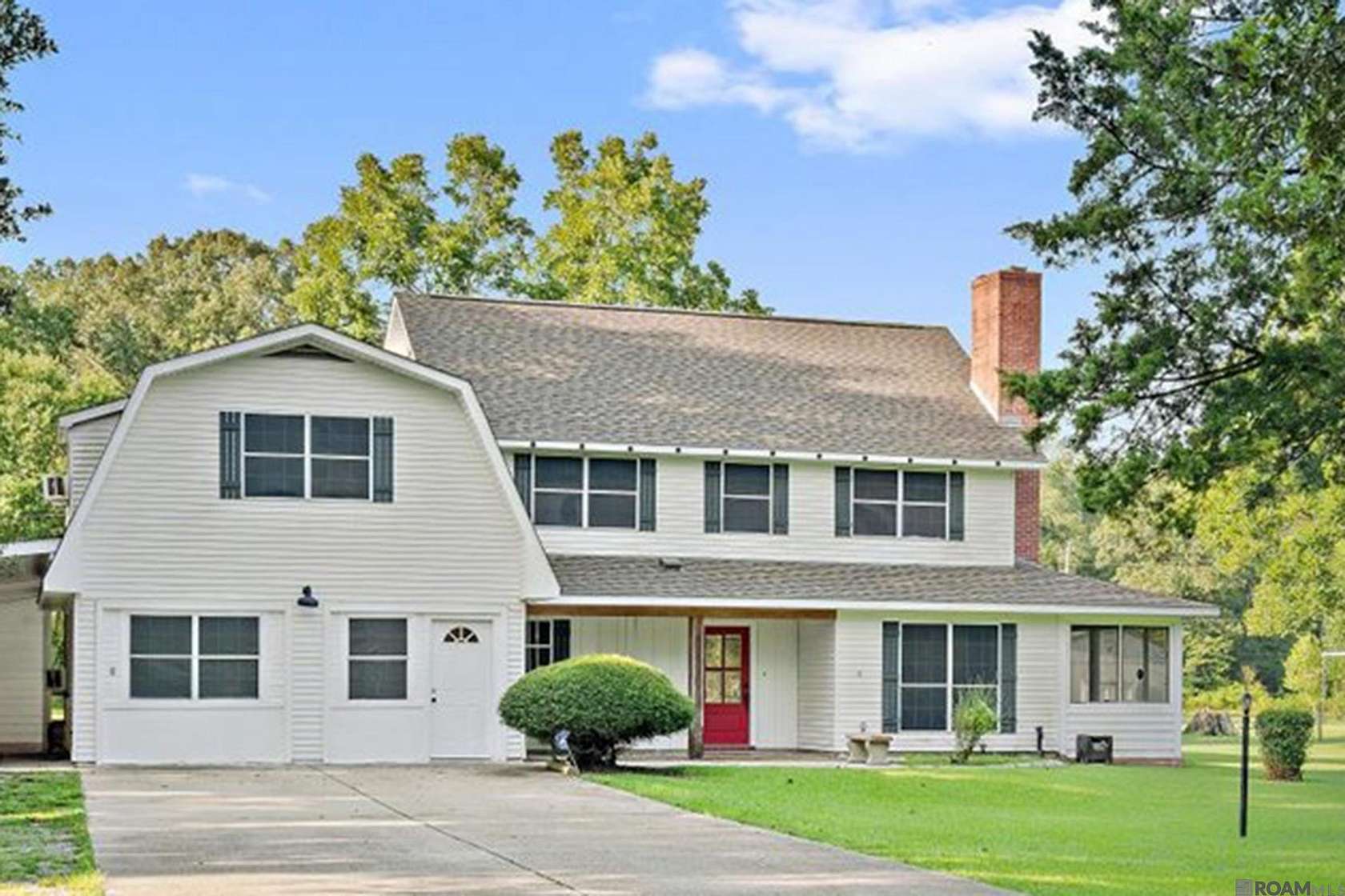 2.8 Acres of Residential Land with Home for Sale in Baker, Louisiana