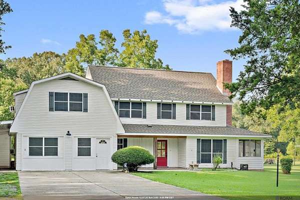 2.8 Acres of Residential Land with Home for Sale in Baker, Louisiana