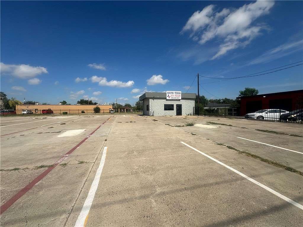 0.58 Acres of Improved Commercial Land for Sale in Pharr, Texas