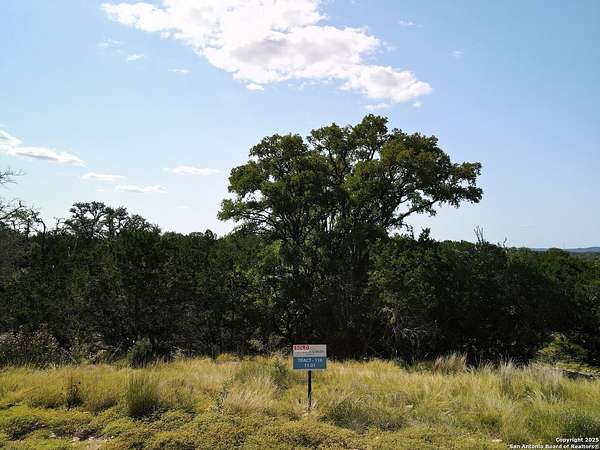 11 Acres of Land for Sale in Bandera, Texas