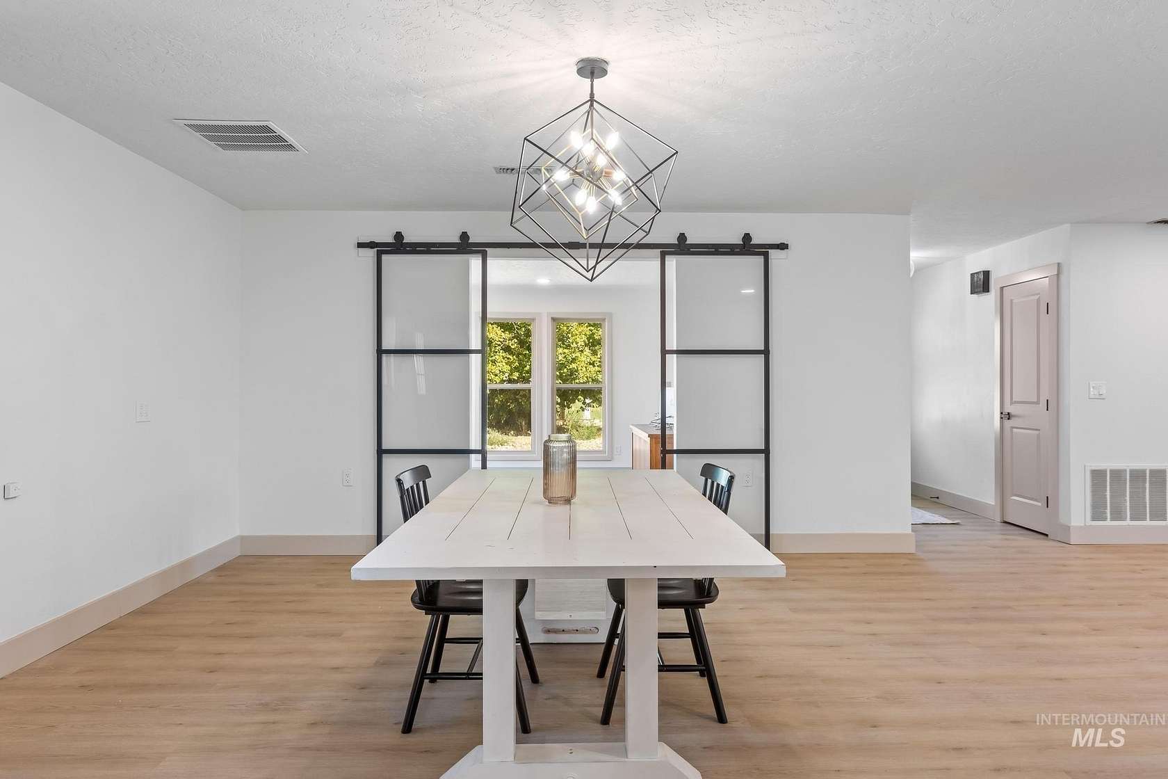 2 Acres of Residential Land with Home for Sale in Payette, Idaho