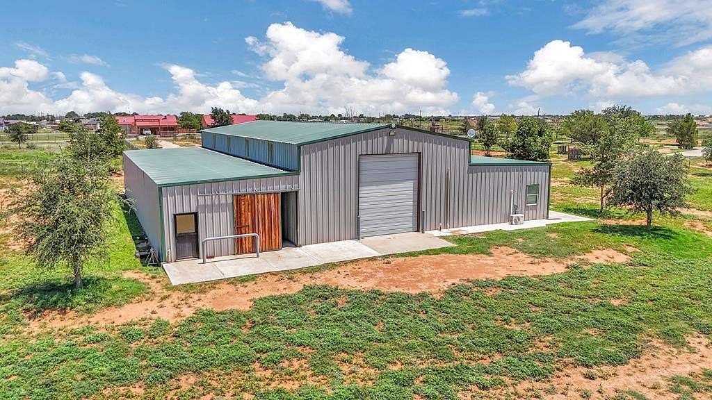 4.72 Acres of Residential Land for Sale in Gardendale, Texas