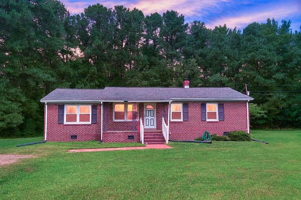 2.85 Acres of Residential Land with Home for Sale in White Plains, Virginia