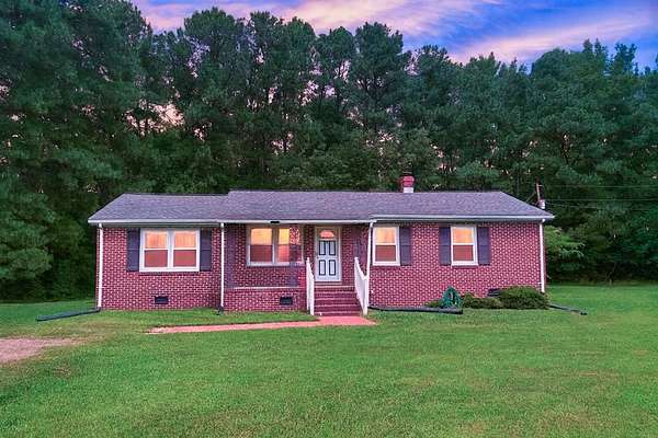 2.85 Acres of Residential Land with Home for Sale in White Plains, Virginia