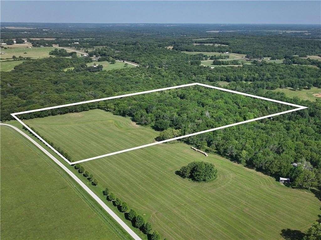 20 Acres of Recreational Land for Sale in Drexel, Missouri