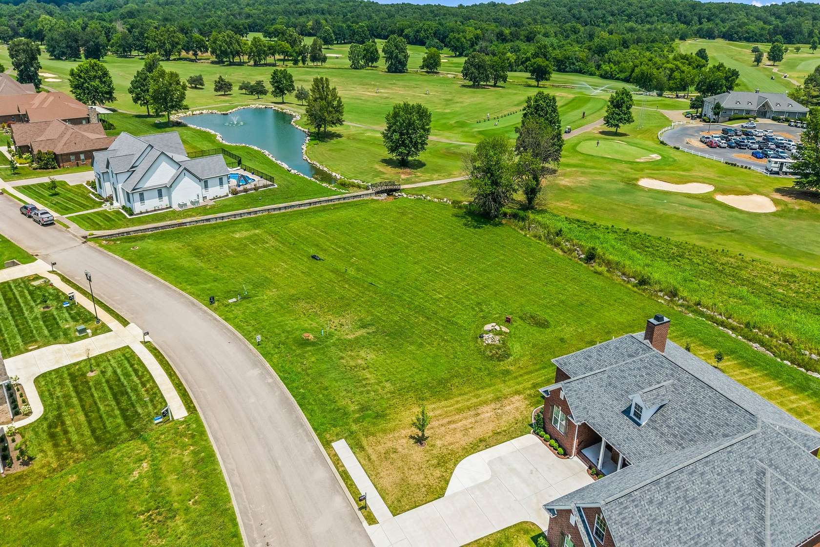 0.39 Acres of Mixed-Use Land for Sale in Lewisburg, Tennessee