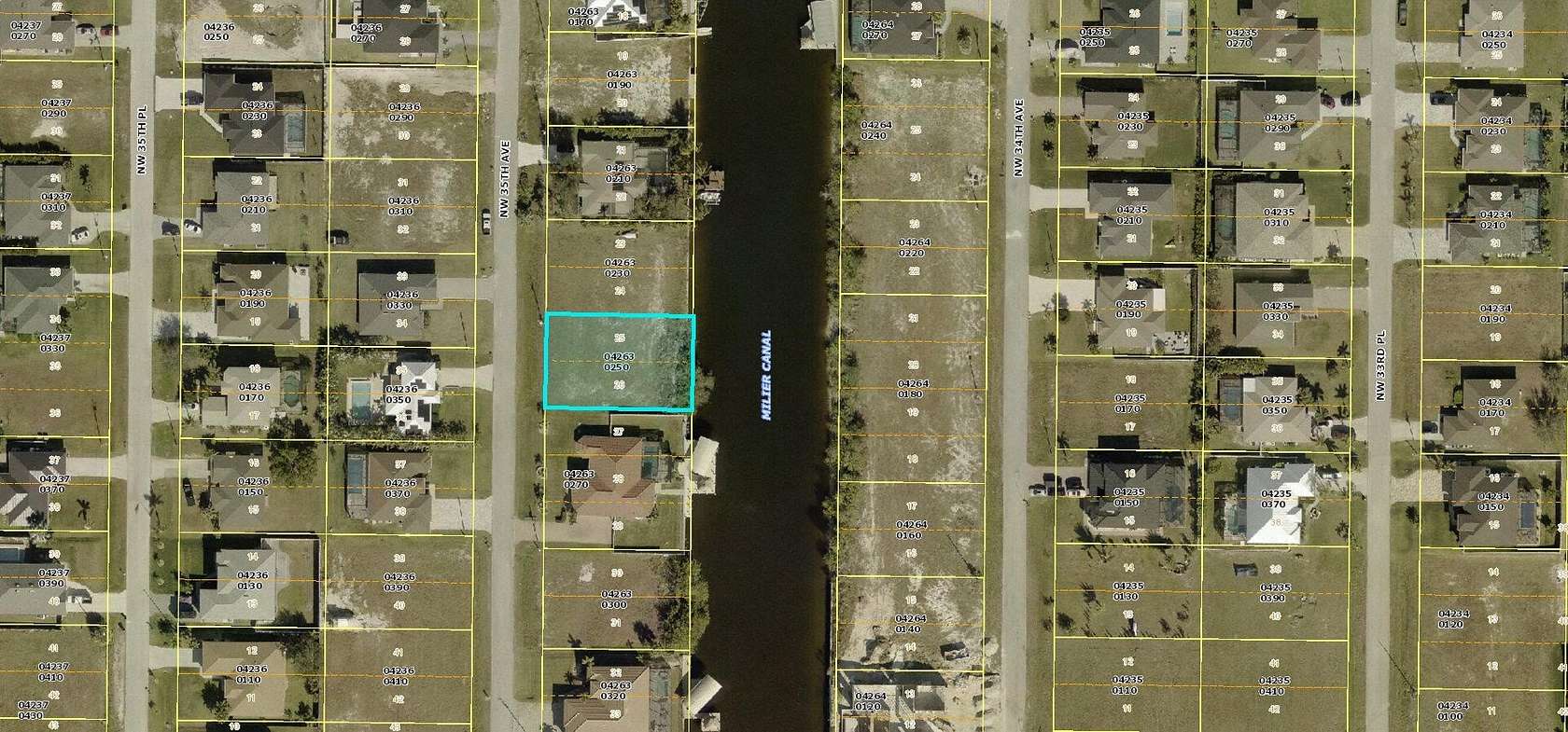 Residential Land for Sale in Cape Coral, Florida