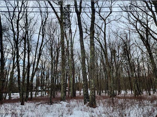 0.5 Acres of Residential Land for Sale in Hawley, Pennsylvania