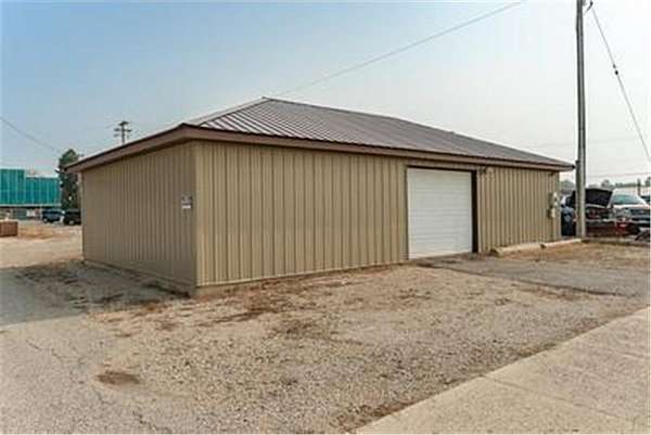 0.18 Acres of Commercial Land for Sale in Austin, Minnesota