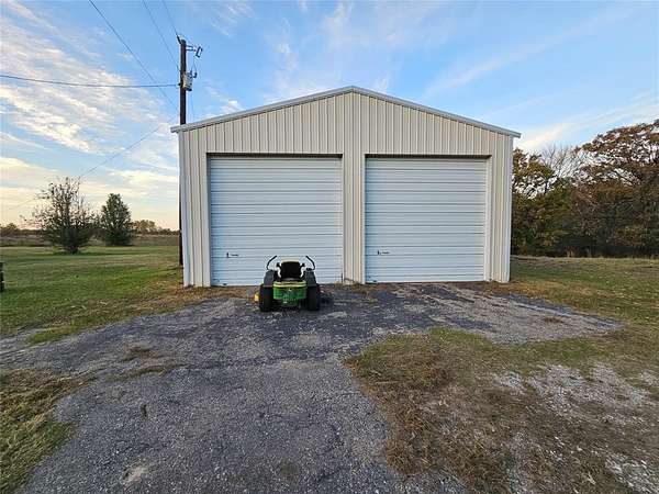 9.25 Acres of Residential Land for Sale in Emory, Texas