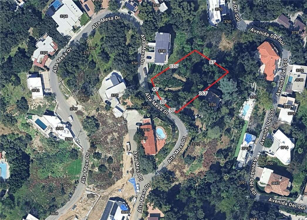 0.35 Acres of Land for Sale in Studio City, California