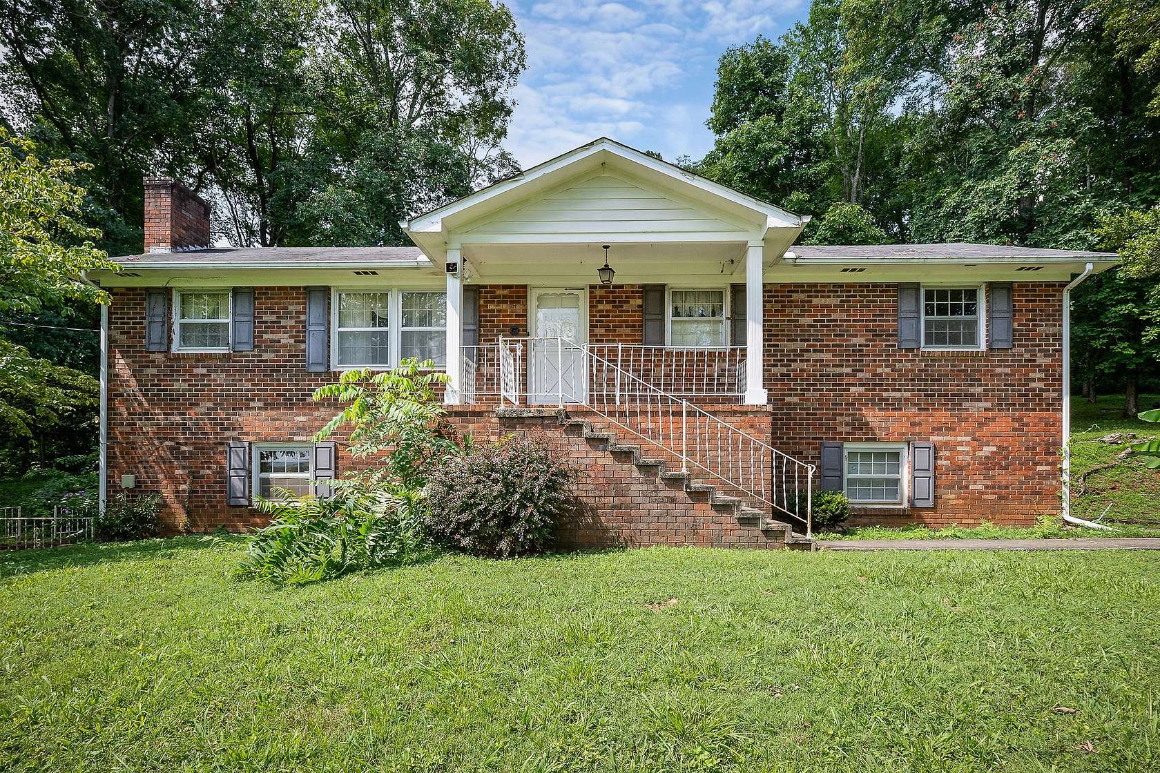 2 Acres of Residential Land with Home for Sale in McMinnville, Tennessee