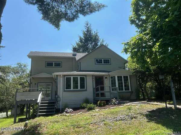 2.18 Acres of Residential Land with Home for Sale in Shohola, Pennsylvania