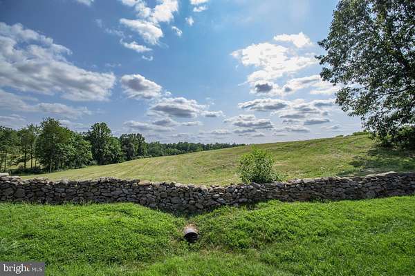 50 Acres of Land for Sale in Marshall, Virginia