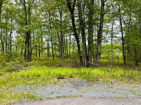 1.1 Acres of Residential Land for Sale in Milford, Pennsylvania