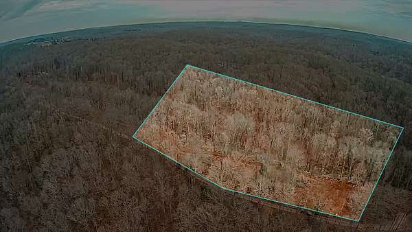 10 Acres of Residential Land for Sale in Bon Aqua, Tennessee