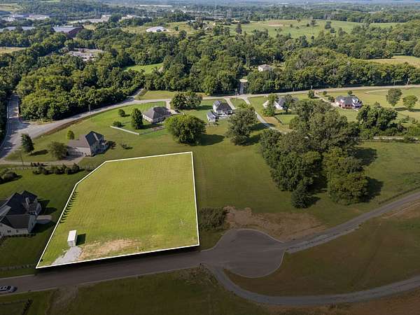 1 Acre of Residential Land for Sale in Columbia, Tennessee