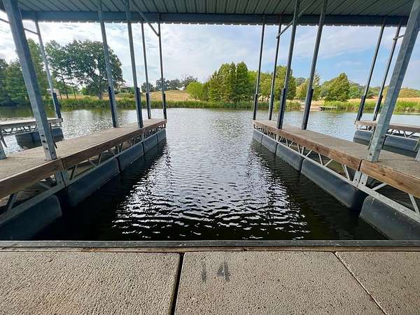 1 Acre of Residential Land for Sale in Athens, Texas