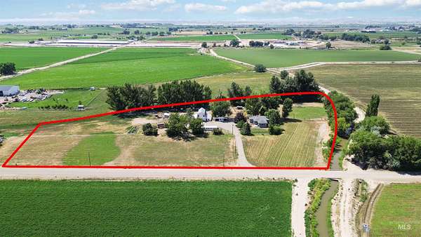 7.1 Acres of Residential Land with Home for Sale in New Plymouth, Idaho
