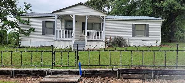 1.58 Acres of Residential Land with Home for Sale in Georgetown, Georgia