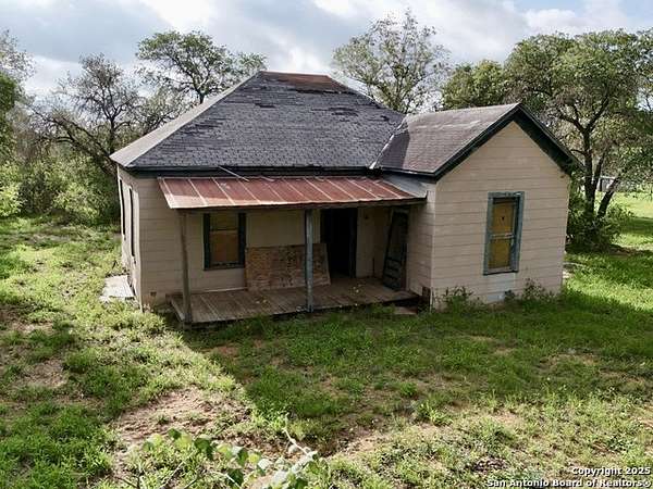 5 Acres of Residential Land with Home for Sale in Von Ormy, Texas