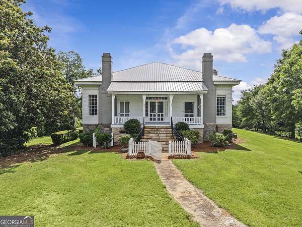 121 Acres of Land with Home for Sale in Gray, Georgia