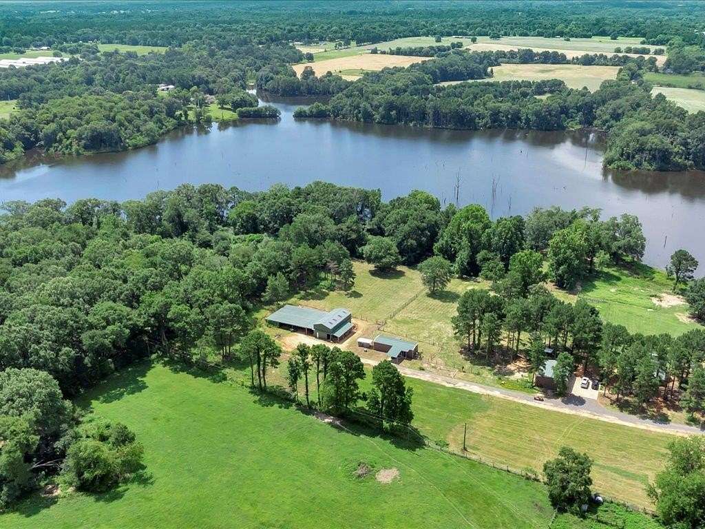 1.75 Acres of Residential Land for Sale in Garrison, Texas