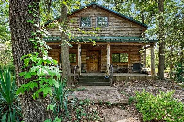 10 Acres of Land with Home for Sale in Ravenna, Texas