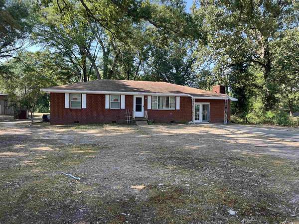 4.2 Acres of Residential Land with Home for Sale in Pine Bluff, Arkansas