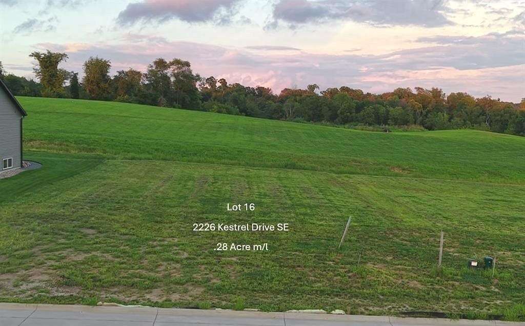 0.27 Acres of Residential Land for Sale in Cedar Rapids, Iowa