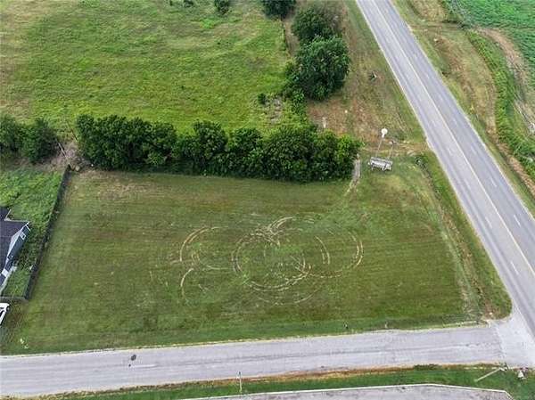 1.19 Acres of Commercial Land for Sale in Davis, Oklahoma