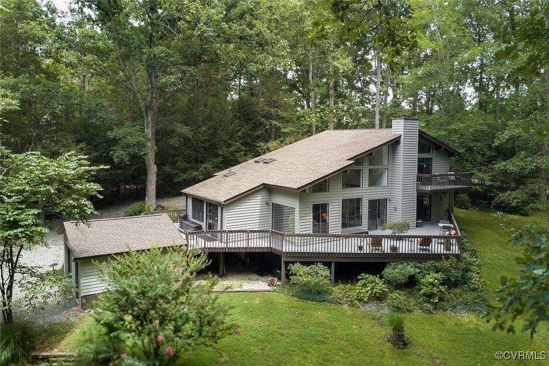 4.38 Acres of Residential Land with Home for Sale in Maidens, Virginia