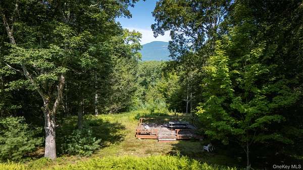 33.5 Acres of Recreational Land for Sale in Saugerties, New York