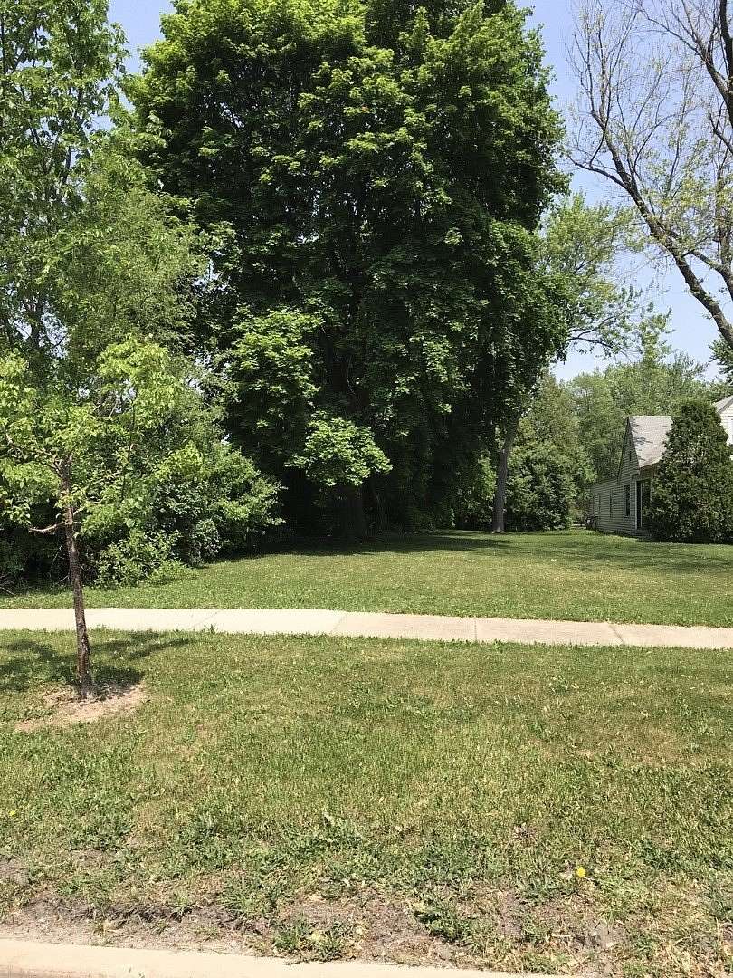 0.29 Acres of Residential Land for Sale in Mount Prospect, Illinois