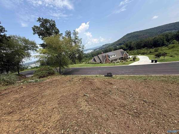 0.5 Acres of Residential Land for Sale in Guntersville, Alabama