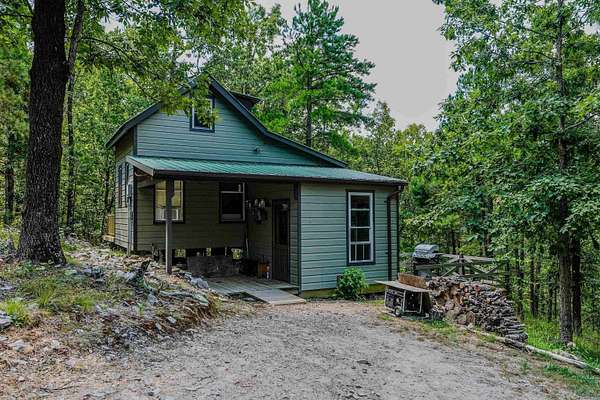 8 Acres of Residential Land for Sale in Hot Springs, Arkansas