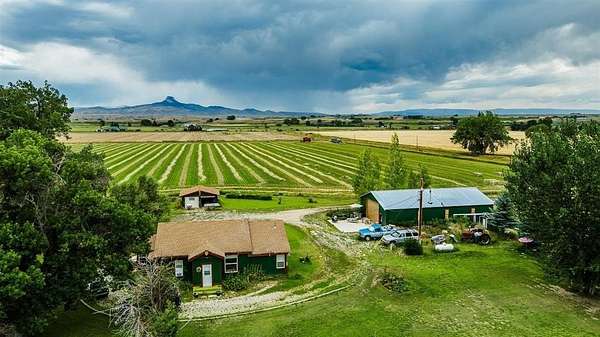 72 Acres of Agricultural Land with Home for Sale in Powell, Wyoming